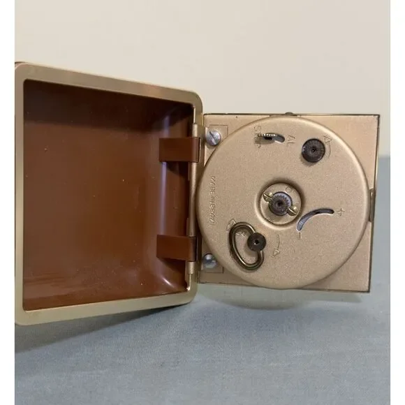 Vintage Ingraham Luminous Folding Travel Alarm Clock Beveled Glass 1960's Works - Picture 4 of 6